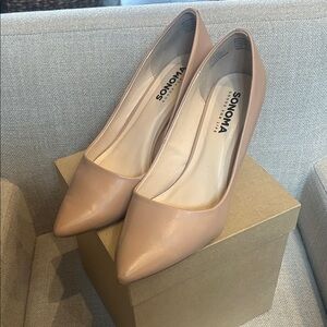 Sonoma Women's Nude Heels